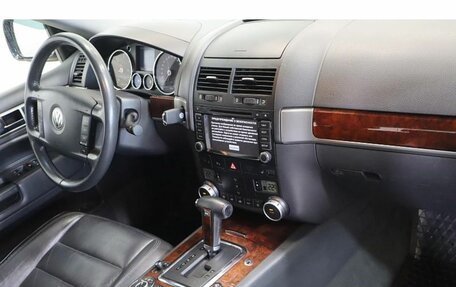 Volkswagen Touareg III, 2004 год, 914 000 рублей, 5 фотография