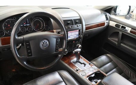Volkswagen Touareg III, 2004 год, 914 000 рублей, 6 фотография