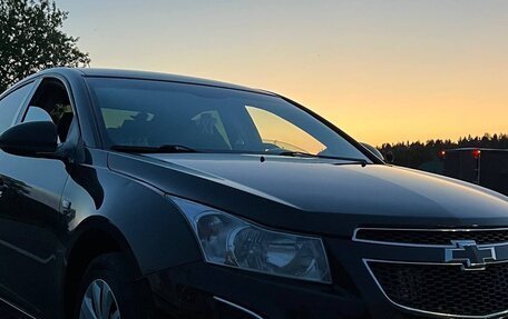 Chevrolet Cruze II, 2013 год, 990 000 рублей, 4 фотография