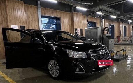Chevrolet Cruze II, 2013 год, 990 000 рублей, 2 фотография