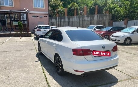 Volkswagen Jetta VI, 2013 год, 647 000 рублей, 6 фотография