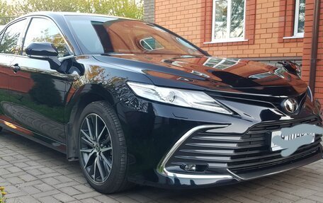 Toyota Camry, 2021 год, 3 600 000 рублей, 5 фотография