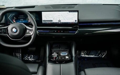 BMW 5 серия, 2024 год, 8 680 000 рублей, 8 фотография