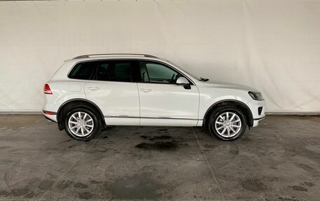 Volkswagen Touareg III, 2015 год, 2 617 000 рублей, 4 фотография