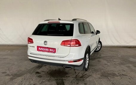 Volkswagen Touareg III, 2015 год, 2 617 000 рублей, 5 фотография