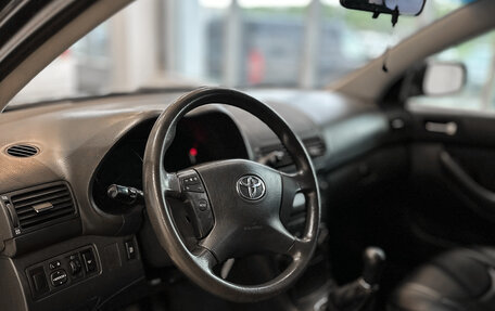 Toyota Avensis III рестайлинг, 2006 год, 744 000 рублей, 11 фотография
