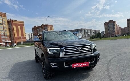 Toyota Sequoia II рестайлинг, 2018 год, 15 000 000 рублей, 5 фотография