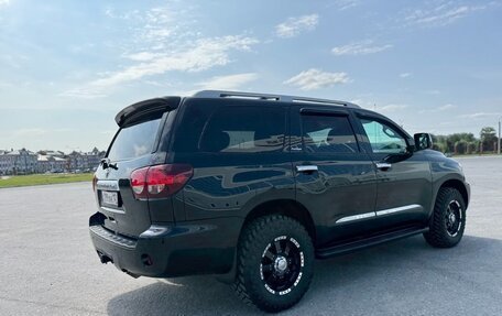 Toyota Sequoia II рестайлинг, 2018 год, 15 000 000 рублей, 10 фотография