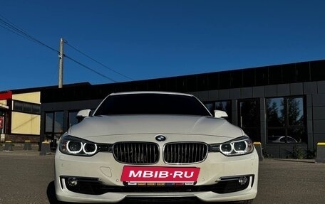 BMW 3 серия, 2013 год, 2 000 000 рублей, 2 фотография