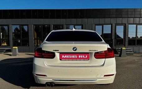 BMW 3 серия, 2013 год, 2 000 000 рублей, 8 фотография