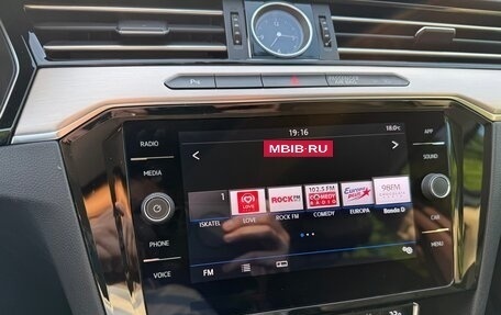 Volkswagen Passat B8 рестайлинг, 2019 год, 2 100 000 рублей, 2 фотография