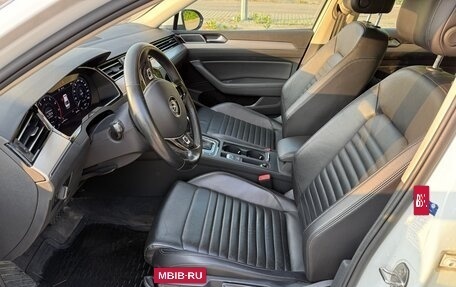Volkswagen Passat B8 рестайлинг, 2019 год, 2 100 000 рублей, 3 фотография
