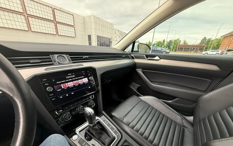 Volkswagen Passat B8 рестайлинг, 2019 год, 2 100 000 рублей, 19 фотография