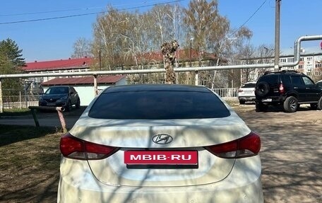 Hyundai Elantra V, 2014 год, 1 100 000 рублей, 2 фотография