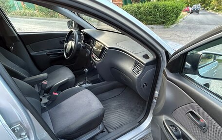 KIA Rio II, 2010 год, 600 000 рублей, 6 фотография