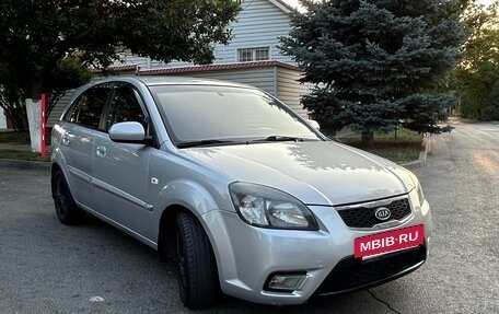 KIA Rio II, 2010 год, 600 000 рублей, 2 фотография