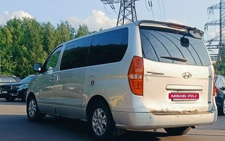 Hyundai Grand Starex Grand Starex I рестайлинг 2, 2010 год, 1 300 000 рублей, 9 фотография