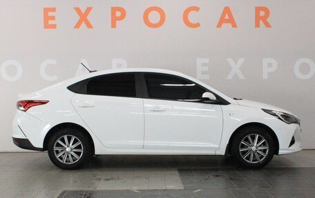 Hyundai Solaris II рестайлинг, 2021 год, 1 640 000 рублей, 4 фотография