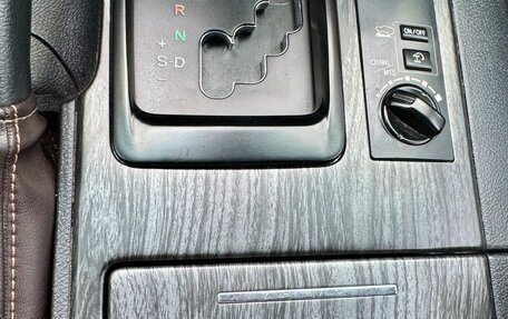 Toyota Land Cruiser 200, 2012 год, 4 000 000 рублей, 20 фотография
