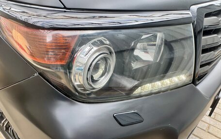 Toyota Land Cruiser 200, 2012 год, 4 000 000 рублей, 28 фотография