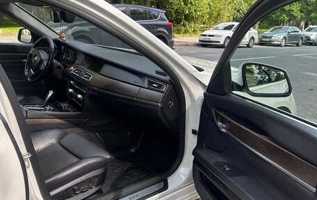 BMW 7 серия, 2011 год, 1 700 000 рублей, 17 фотография