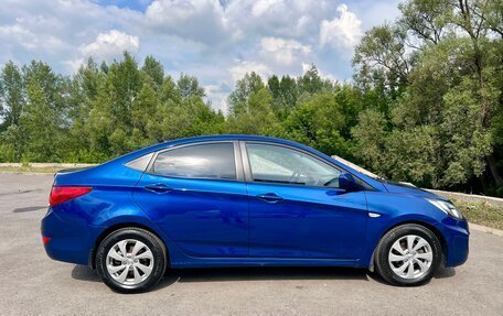 Hyundai Solaris II рестайлинг, 2011 год, 800 000 рублей, 1 фотография