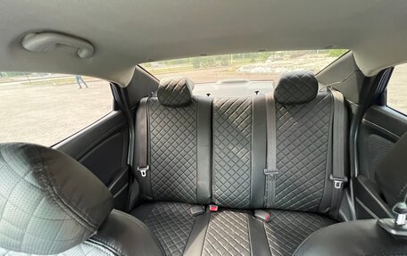 Hyundai Solaris II рестайлинг, 2011 год, 800 000 рублей, 7 фотография