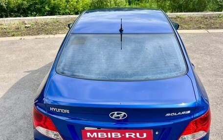 Hyundai Solaris II рестайлинг, 2011 год, 800 000 рублей, 3 фотография