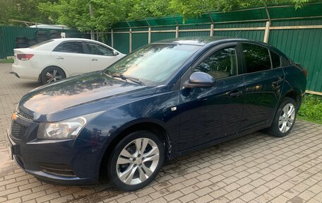 Chevrolet Cruze II, 2012 год, 675 000 рублей, 3 фотография
