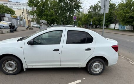 Renault Logan II, 2017 год, 350 000 рублей, 2 фотография
