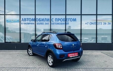 Renault Sandero II рестайлинг, 2018 год, 1 240 000 рублей, 3 фотография
