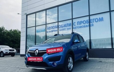 Renault Sandero II рестайлинг, 2018 год, 1 240 000 рублей, 10 фотография