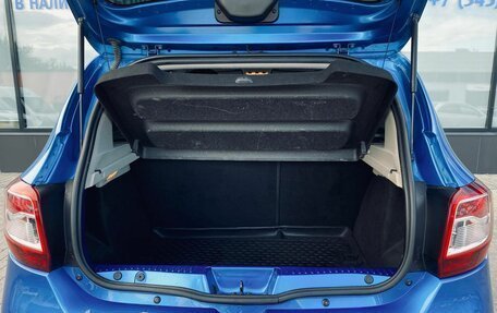 Renault Sandero II рестайлинг, 2018 год, 1 240 000 рублей, 19 фотография