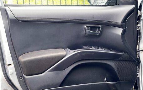 Mitsubishi Outlander III рестайлинг 3, 2010 год, 1 149 000 рублей, 16 фотография