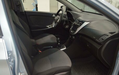 Hyundai Solaris II рестайлинг, 2013 год, 699 000 рублей, 26 фотография