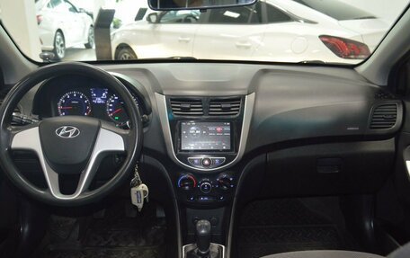 Hyundai Solaris II рестайлинг, 2013 год, 699 000 рублей, 32 фотография