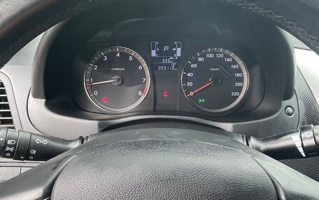 Hyundai Solaris II рестайлинг, 2015 год, 1 050 000 рублей, 8 фотография