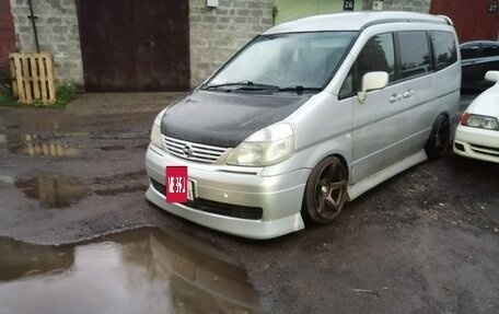 Nissan Serena II, 2001 год, 650 000 рублей, 3 фотография