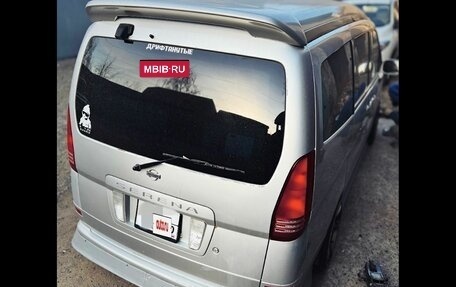 Nissan Serena II, 2001 год, 650 000 рублей, 5 фотография