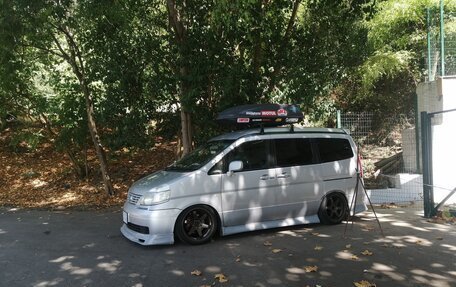 Nissan Serena II, 2001 год, 650 000 рублей, 18 фотография