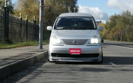 Nissan Serena II, 2001 год, 650 000 рублей, 16 фотография