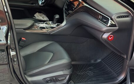 Toyota Camry, 2020 год, 2 890 000 рублей, 11 фотография