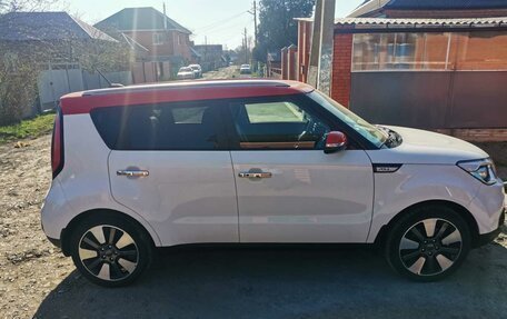 KIA Soul II рестайлинг, 2018 год, 2 200 000 рублей, 3 фотография