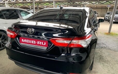 Toyota Camry, 2019 год, 2 320 000 рублей, 6 фотография