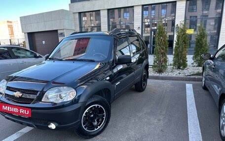 Chevrolet Niva I рестайлинг, 2014 год, 595 000 рублей, 3 фотография