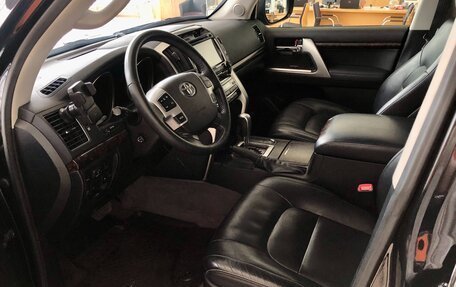 Toyota Land Cruiser 200, 2014 год, 4 450 000 рублей, 9 фотография