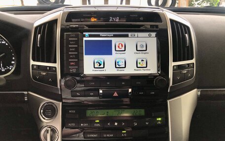 Toyota Land Cruiser 200, 2014 год, 4 450 000 рублей, 20 фотография
