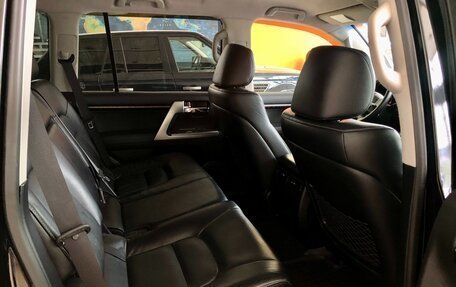 Toyota Land Cruiser 200, 2014 год, 4 450 000 рублей, 28 фотография