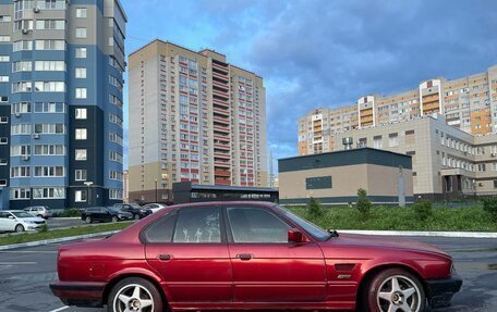 BMW 5 серия, 1992 год, 320 000 рублей, 3 фотография