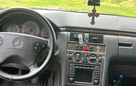 Mercedes-Benz E-Класс, 1999 год, 630 000 рублей, 16 фотография